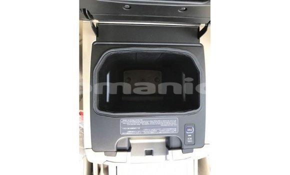 Buy Import Toyota Land Cruiser Blue Car in Import - Dubai in Dhufar Buy Import Toyota Land Cruiser Blue Car in Import - Dubai in Dhufar