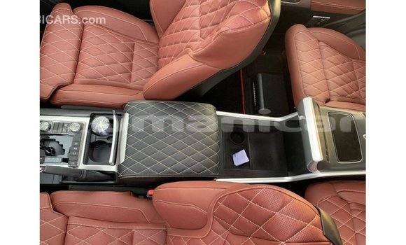 Buy Import Toyota Land Cruiser Black Car in Import - Dubai in Dhufar Buy Import Toyota Land Cruiser Black Car in Import - Dubai in Dhufar