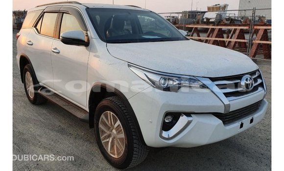 Buy Import Toyota Fortuner White Car in Import - Dubai in Dhufar Buy Import Toyota Fortuner White Car in Import - Dubai in Dhufar