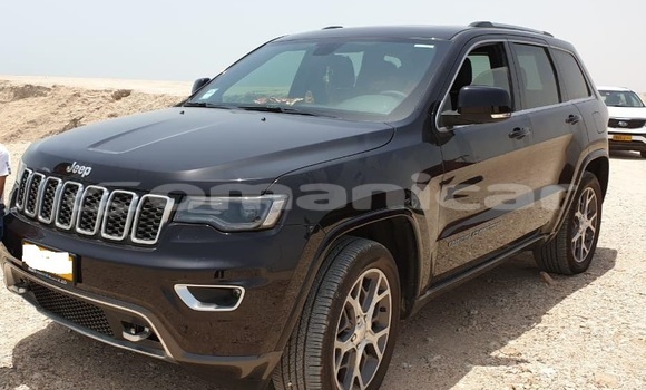 Buy Used Jeep Grand Cherokee Black Car in Ruwi in Masqat
