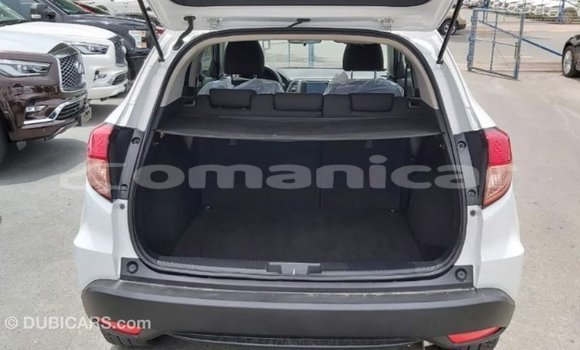 Buy Import Honda C White Bike in Import - Dubai in Dhufar Buy Import Honda C White Bike in Import - Dubai in Dhufar