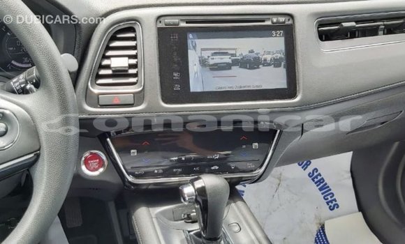 Buy Import Honda C White Bike in Import - Dubai in Dhufar Buy Import Honda C White Bike in Import - Dubai in Dhufar