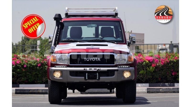 Big with watermark toyota land cruiser dhufar import dubai 3805