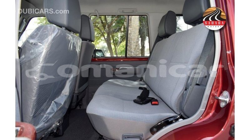 Big with watermark toyota land cruiser dhufar import dubai 3805