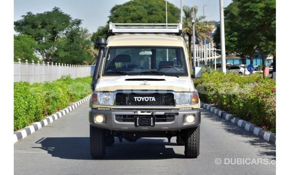 Buy Import Toyota Land Cruiser Beige Car in Import - Dubai in Dhufar Buy Import Toyota Land Cruiser Beige Car in Import - Dubai in Dhufar
