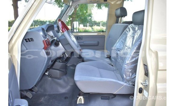 Buy Import Toyota Land Cruiser Beige Car in Import - Dubai in Dhufar Buy Import Toyota Land Cruiser Beige Car in Import - Dubai in Dhufar