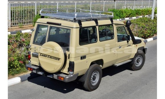 Buy Import Toyota Land Cruiser Beige Car in Import - Dubai in Dhufar Buy Import Toyota Land Cruiser Beige Car in Import - Dubai in Dhufar