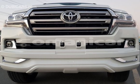 Buy Import Toyota Land Cruiser White Car in Import - Dubai in Dhufar Buy Import Toyota Land Cruiser White Car in Import - Dubai in Dhufar