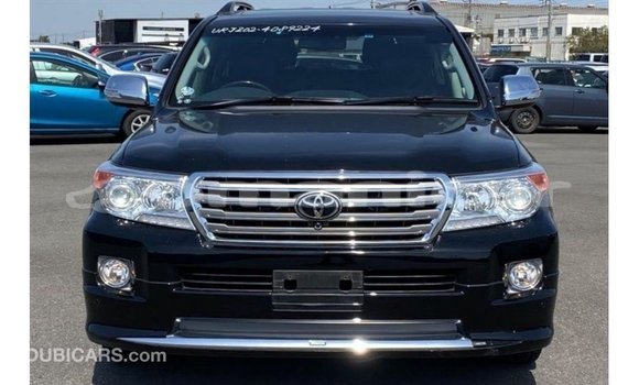 Buy Import Toyota Land Cruiser Black Car in Import - Dubai in Dhufar Buy Import Toyota Land Cruiser Black Car in Import - Dubai in Dhufar