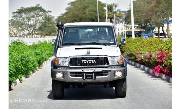 Buy Import Toyota Land Cruiser Other Car in Import - Dubai in Dhufar Buy Import Toyota Land Cruiser Other Car in Import - Dubai in Dhufar
