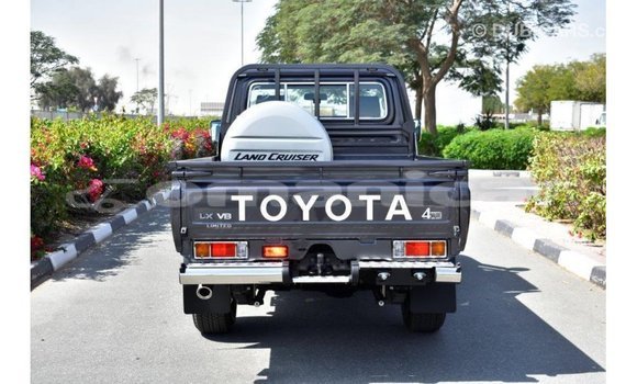 Buy Import Toyota Land Cruiser Other Car in Import - Dubai in Dhufar Buy Import Toyota Land Cruiser Other Car in Import - Dubai in Dhufar