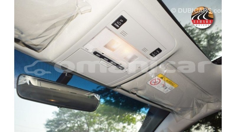 Big with watermark toyota land cruiser dhufar import dubai 3813