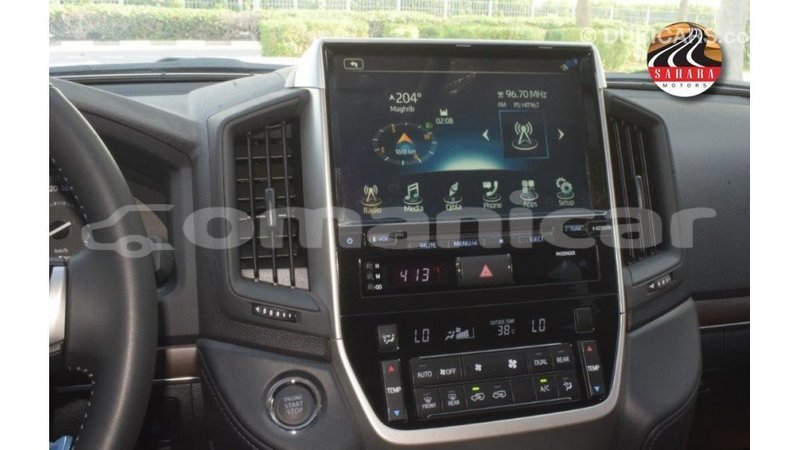 Big with watermark toyota land cruiser dhufar import dubai 3813