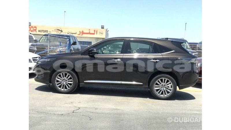Big with watermark toyota harrier dhufar import dubai 3822
