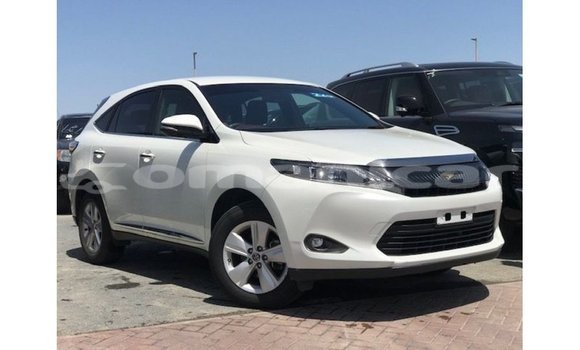 Buy Import Toyota Harrier White Car in Import - Dubai in Dhufar Buy Import Toyota Harrier White Car in Import - Dubai in Dhufar