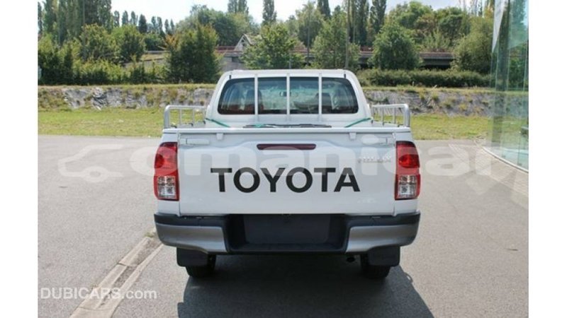 Big with watermark toyota hilux dhufar import dubai 3825