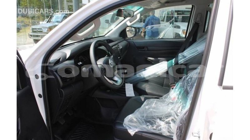 Big with watermark toyota hilux dhufar import dubai 3825