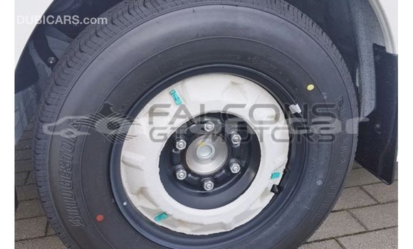Buy Import Toyota Hiace White Car in Import - Dubai in Dhufar Buy Import Toyota Hiace White Car in Import - Dubai in Dhufar