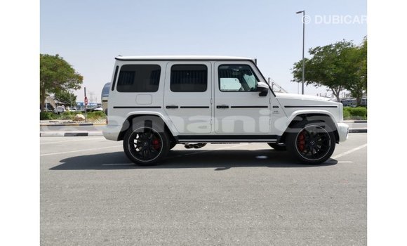 Buy Import Mercedes-Benz 190 White Car in Import - Dubai in Dhufar Buy Import Mercedes-Benz 190 White Car in Import - Dubai in Dhufar