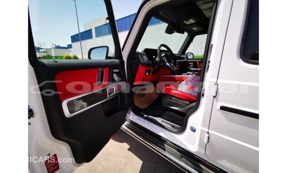 Buy Import Mercedes-Benz 190 White Car in Import - Dubai in Dhufar Buy Import Mercedes-Benz 190 White Car in Import - Dubai in Dhufar