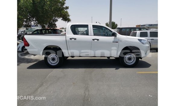 Buy Import Toyota Hilux White Car in Import - Dubai in Dhufar Buy Import Toyota Hilux White Car in Import - Dubai in Dhufar