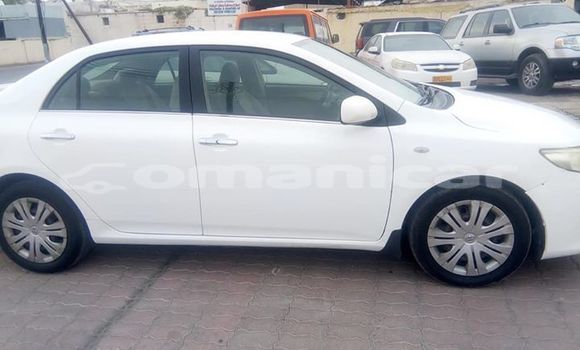 Buy Used Toyota Corolla White Car in Masqat in Masqat Buy Used Toyota Corolla White Car in Masqat in Masqat