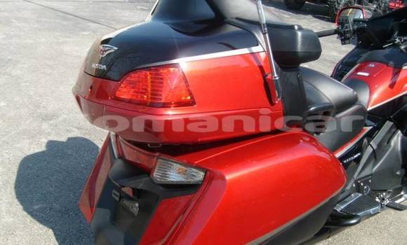 Buy Used Honda GOLD WING Red Bike in Muscat in Masqat Buy Used Honda GOLD WING Red Bike in Muscat in Masqat