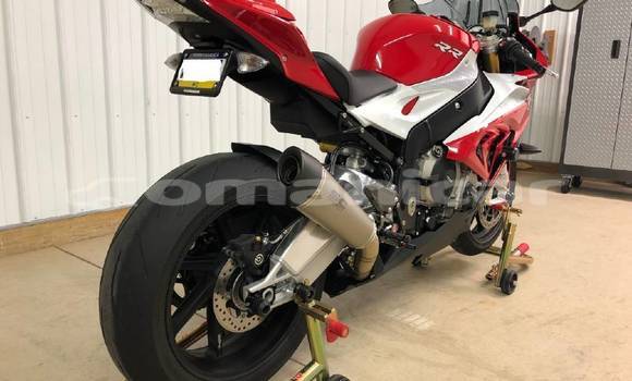 Buy Used BMW S 1000 Red Bike in Muscat in Masqat Buy Used BMW S 1000 Red Bike in Muscat in Masqat