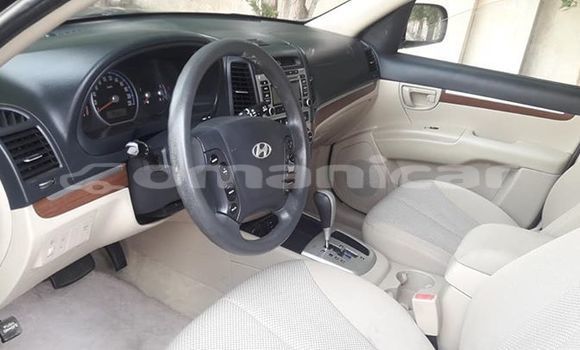 Buy Used Hyundai Santa Fe Black Car in Ruwi in Masqat Buy Used Hyundai Santa Fe Black Car in Ruwi in Masqat