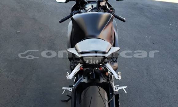 Buy Used Honda CBR Black Bike in al–Mudaybi in ash-Sharqiyah Buy Used Honda CBR Black Bike in al–Mudaybi in ash-Sharqiyah