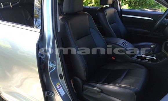 Buy Used Toyota Highlander Silver Car in al–Mudaybi in ash-Sharqiyah Buy Used Toyota Highlander Silver Car in al–Mudaybi in ash-Sharqiyah