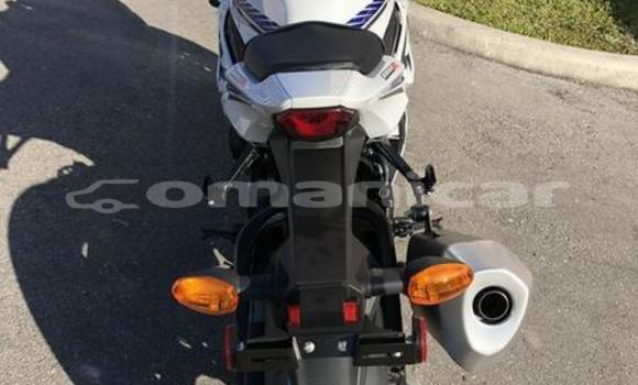 Buy New Suzuki GSX–R White Bike in Import - Dubai in Dhufar Buy New Suzuki GSX–R White Bike in Import - Dubai in Dhufar
