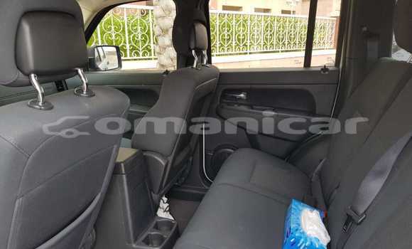 Buy Used Jeep Cherokee White Car in Al khuwair in al-Batinah Buy Used Jeep Cherokee White Car in Al khuwair in al-Batinah