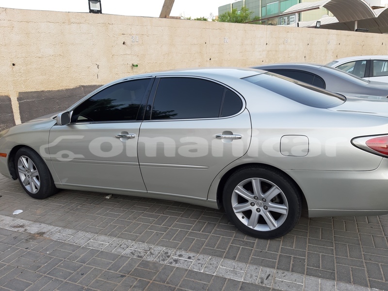 Big with watermark lexus es dhufar import dubai 3908