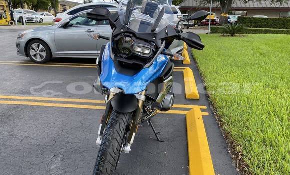 Buy Used BMW GS Blue Bike in al–Masna'ah in al-Batinah Buy Used BMW GS Blue Bike in al–Masna'ah in al-Batinah