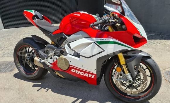 Buy Used Ducati Panigale Red Bike in as–Suwayq in al-Batinah Buy Used Ducati Panigale Red Bike in as–Suwayq in al-Batinah