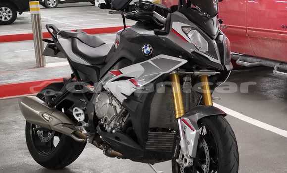 Buy Used BMW S 1000 Silver Bike in ar–Rustaq in al-Batinah Buy Used BMW S 1000 Silver Bike in ar–Rustaq in al-Batinah