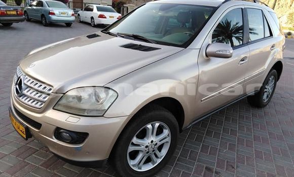 Buy Used Mercedes-Benz ML–Class Beige Car in Masqat in Masqat Buy Used Mercedes-Benz ML–Class Beige Car in Masqat in Masqat