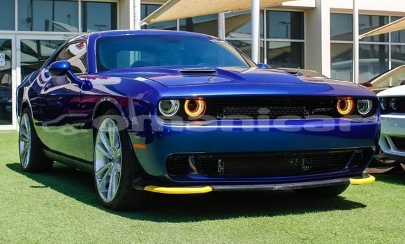 Buy Import Dodge Challenger Blue Car in Import - Dubai in Dhufar
