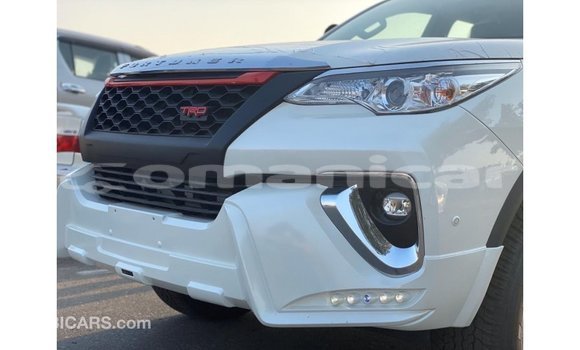 Buy Import Toyota Fortuner White Car in Import - Dubai in Dhufar Buy Import Toyota Fortuner White Car in Import - Dubai in Dhufar