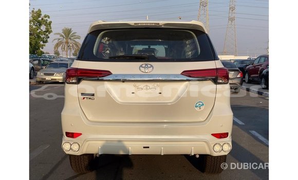 Buy Import Toyota Fortuner White Car in Import - Dubai in Dhufar Buy Import Toyota Fortuner White Car in Import - Dubai in Dhufar
