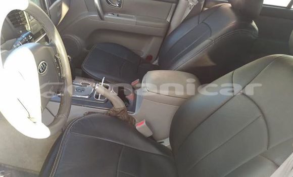 Buy Used Kia Sorento Black Car in Muscat in Masqat Buy Used Kia Sorento Black Car in Muscat in Masqat