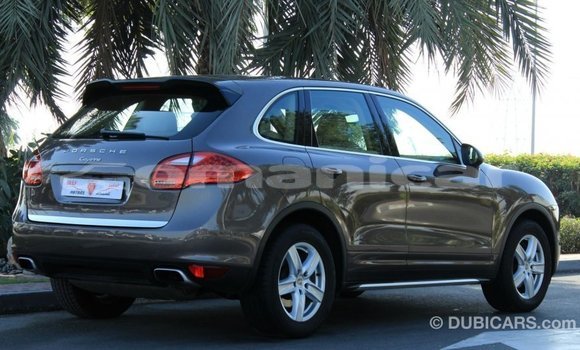 Buy Import Porsche Cayenne Brown Car in Import - Dubai in Dhufar Buy Import Porsche Cayenne Brown Car in Import - Dubai in Dhufar