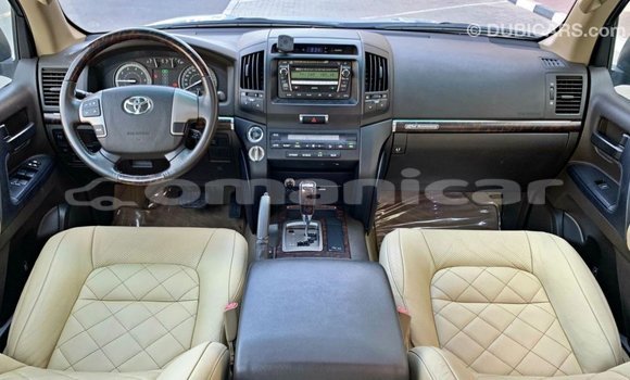 Buy Import Toyota Land Cruiser Blue Car in Import - Dubai in Dhufar Buy Import Toyota Land Cruiser Blue Car in Import - Dubai in Dhufar