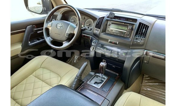 Buy Import Toyota Land Cruiser Blue Car in Import - Dubai in Dhufar Buy Import Toyota Land Cruiser Blue Car in Import - Dubai in Dhufar