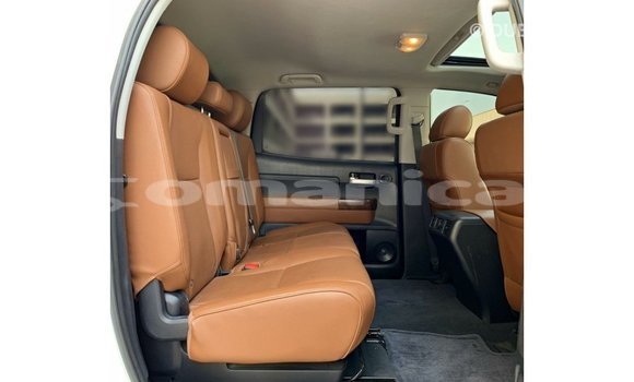 Buy Import Toyota Tundra White Car in Import - Dubai in Dhufar Buy Import Toyota Tundra White Car in Import - Dubai in Dhufar