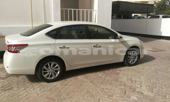 Buy Used Nissan Sentra White Car in Masqat in Masqat Buy Used Nissan Sentra White Car in Masqat in Masqat