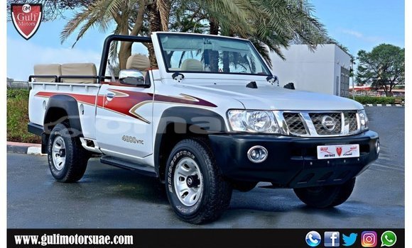Buy Import Nissan Patrol White Car in Import - Dubai in Dhufar