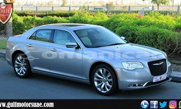 Buy Import Chrysler 300 Other Car in Import - Dubai in Dhufar