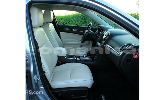 Buy Import Chrysler 300 Other Car in Import - Dubai in Dhufar Buy Import Chrysler 300 Other Car in Import - Dubai in Dhufar